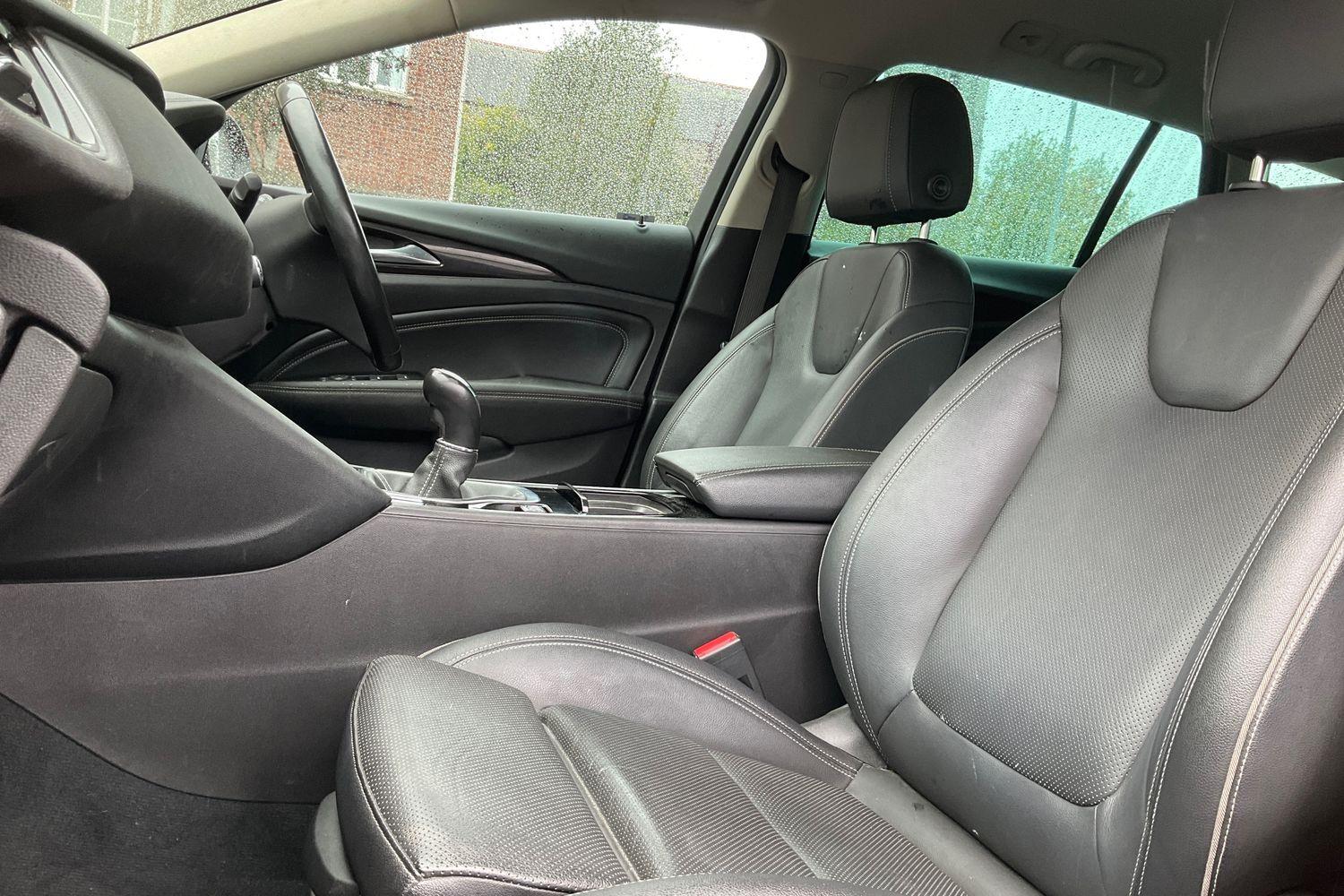 Vauxhall INSIGNIA Photo 18