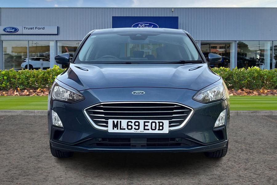 Ford FOCUS Photo autoimg-ca35e30745e694e9ce195e98708f672a2c1015db.jpg