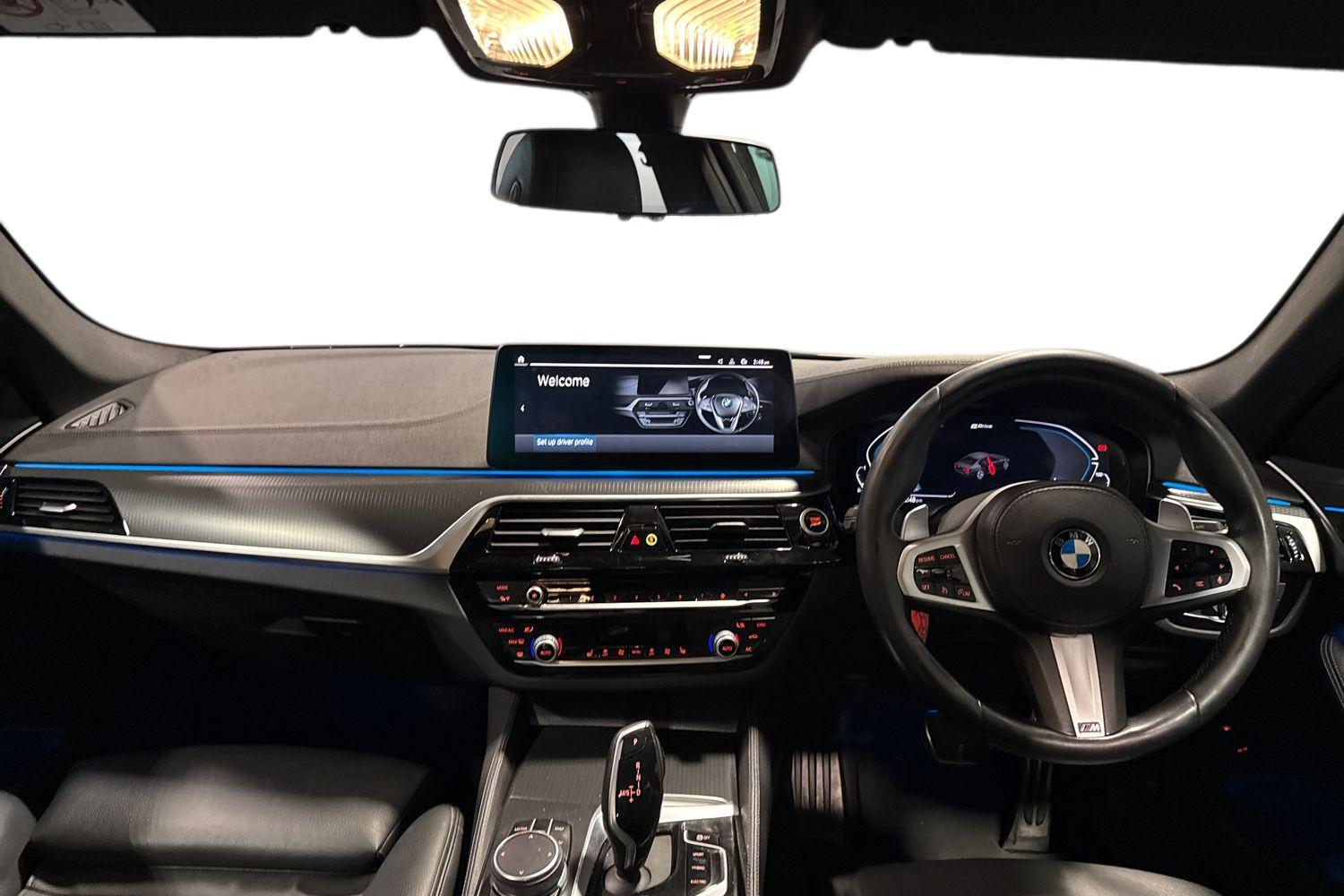 BMW 5 Series Photo 9