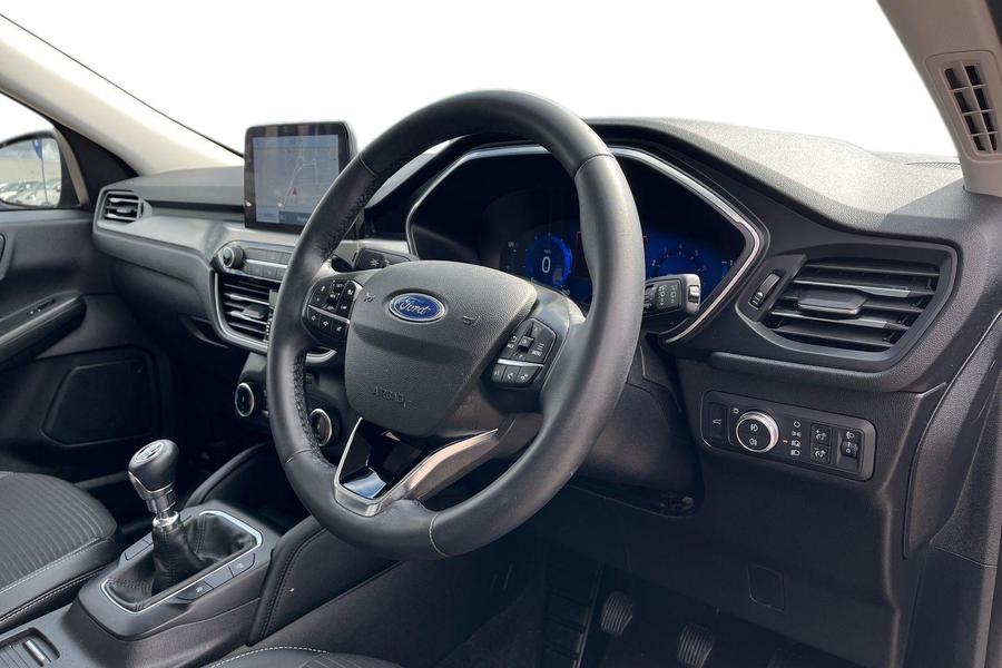 Ford Kuga Photo autoimg-ca3a1a5e3e1cfeffdb998c0b291fd9a171197c9f.jpg