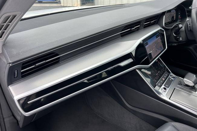 AUDI A6 Saloon Photo 57