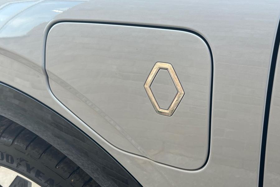 Renault MEGANE E-TECH Photo autoimg-ca3eea0a5e1c9b13bb5b7da84a4501e0d8a5ff32.jpg