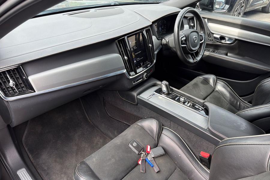 Volvo V90 Photo autoimg-ca3f1db5b159360f5664b4a6c6d58a9cf7dfbee2.jpg