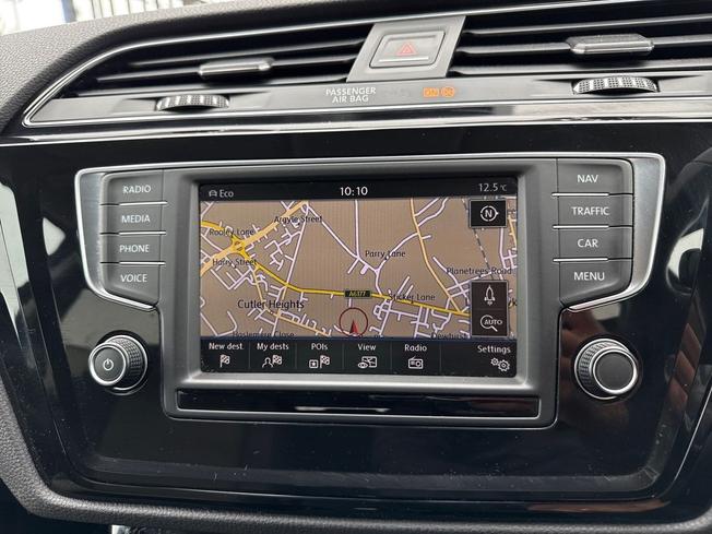 VOLKSWAGEN Touran Photo 14