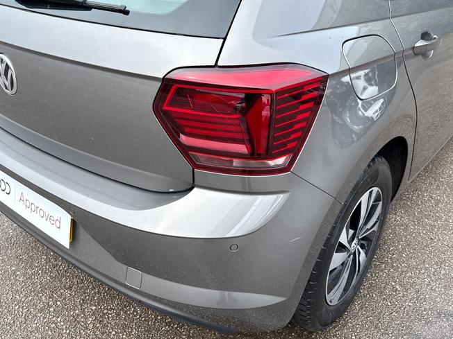 VOLKSWAGEN Polo Photo 18