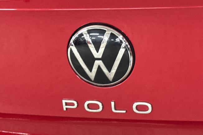 VOLKSWAGEN Polo Photo 27