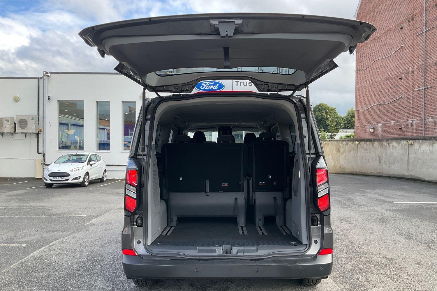 Ford TOURNEO CUSTOM Photo 5