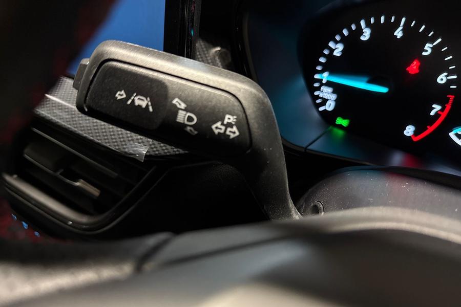 Ford Focus Photo autoimg-ca490a6c4de3e1cd01a9545a375e2864b3fc5ec3.jpg