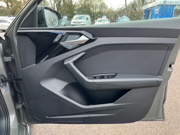 Audi A1 Photo autoimg-ca49397b193c232b5f983e0faaad3d972c813324.jpg