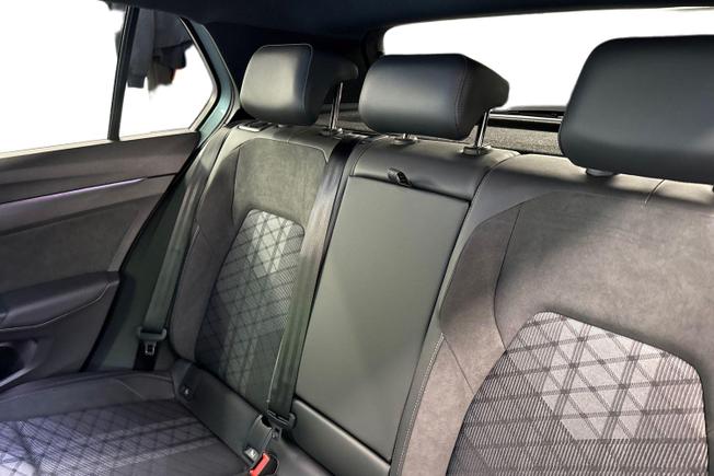 VOLKSWAGEN Golf Photo 9