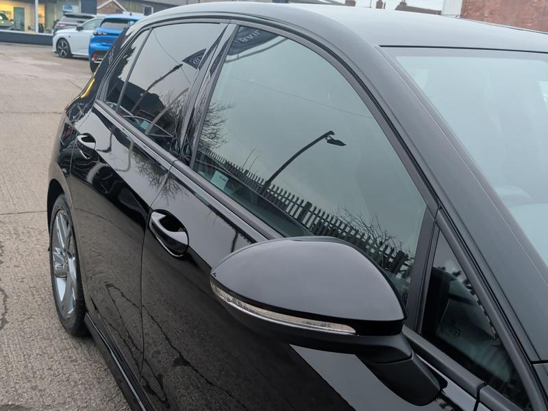 Used Volkswagen Golf NX71ULO 25