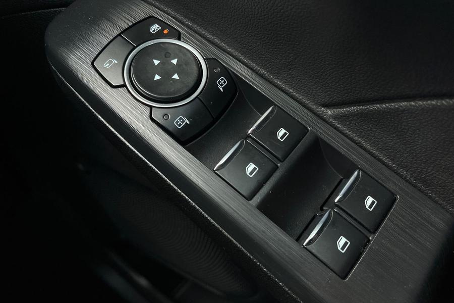Ford KUGA Photo autoimg-ca50165e5ae851c84767a54a668c4418b49f78d9.jpg
