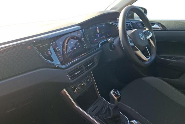 Volkswagen Polo Photo 2