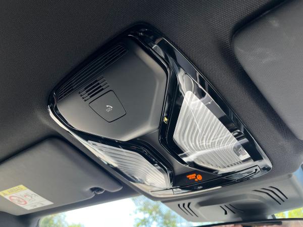BMW 3 Series Photo autoimg-ca523c65fc77d92c736809d48d45cf1e4a128f89.jpg