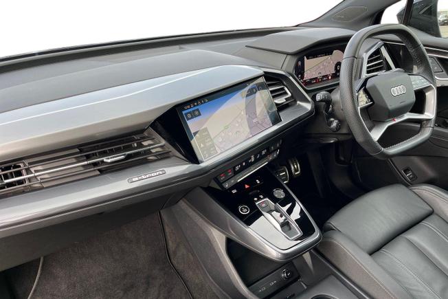 Audi Q4 E-Tron Photo 2