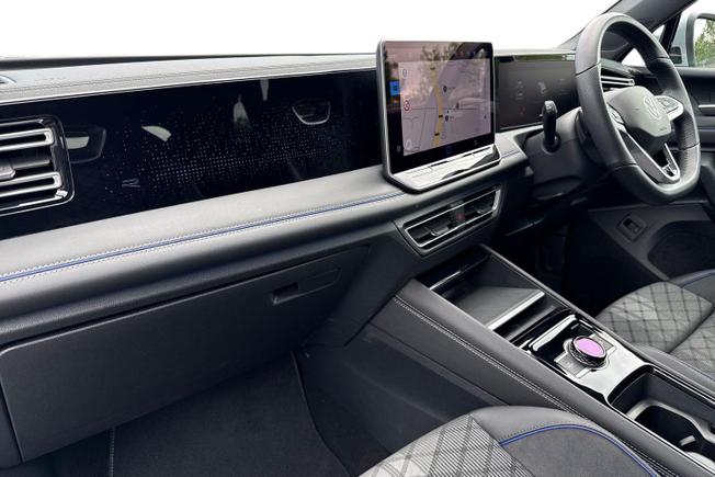 VOLKSWAGEN Tiguan Photo 2