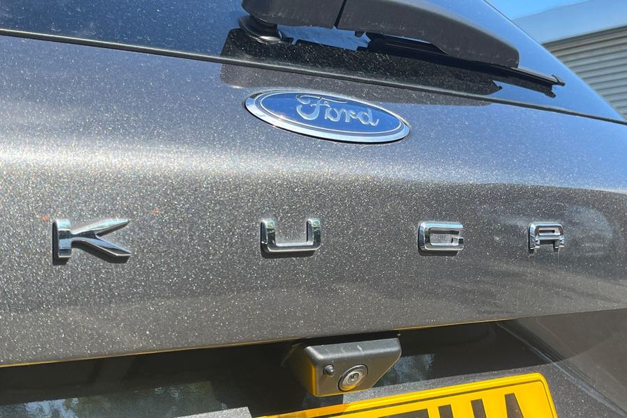 Ford KUGA Photo autoimg-ca542632a2298e2e793c29ec0820e65a7608d415.jpg