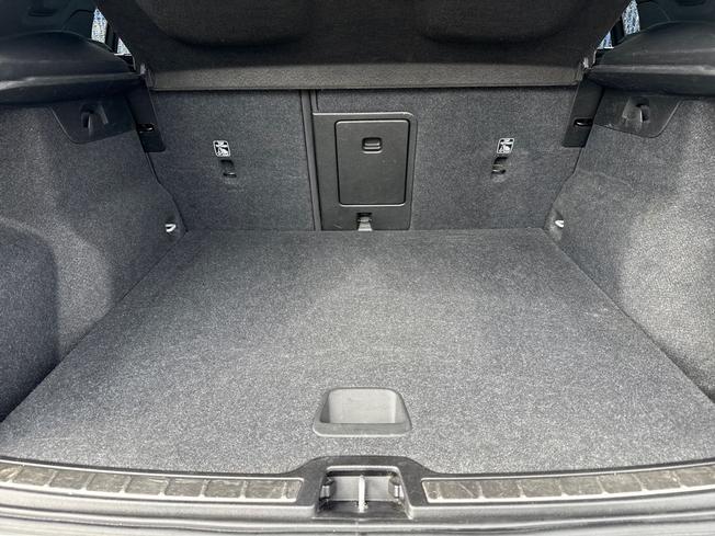 VOLVO XC40 Photo 12