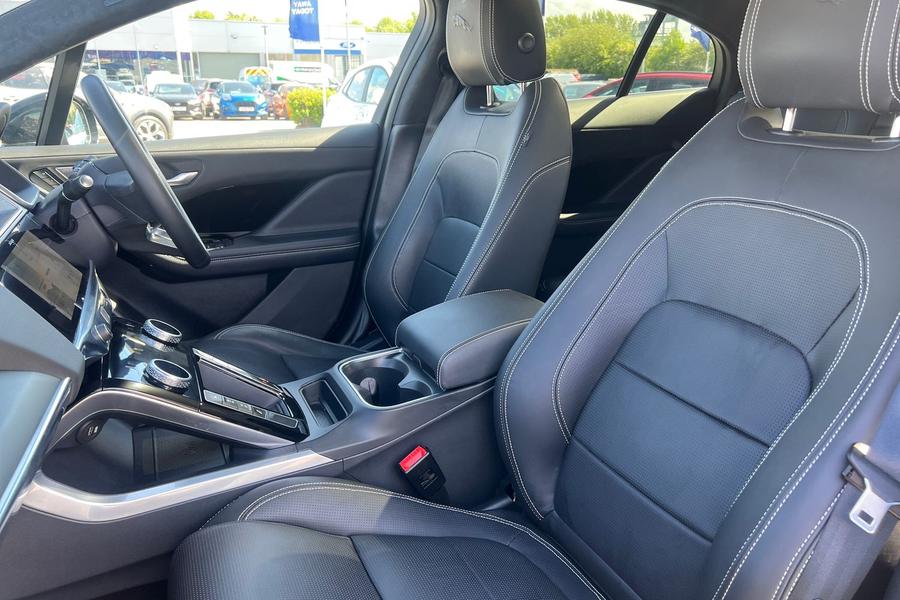 Jaguar I-PACE Photo autoimg-ca5df58a8958fb46cf5b35981566d021dc63d52e.jpg