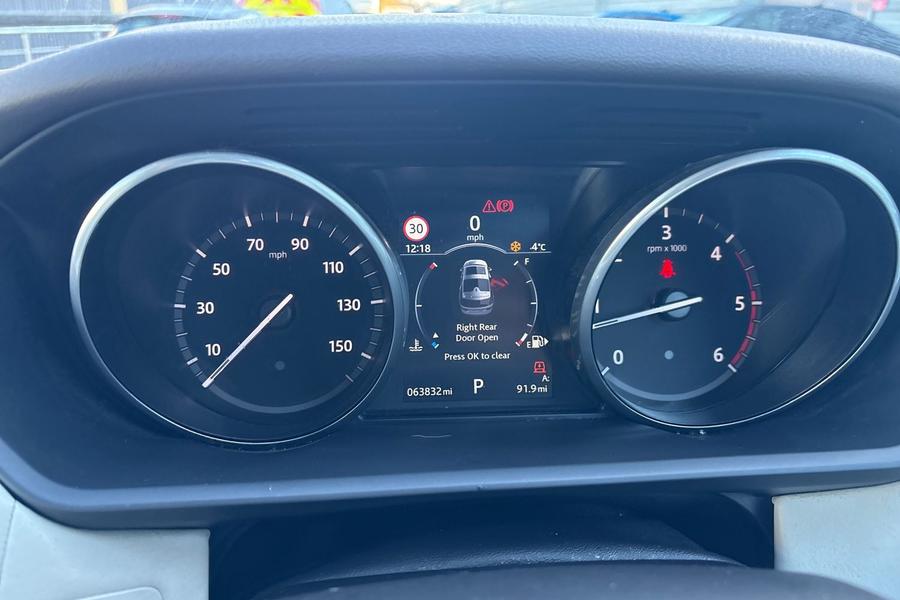 Land Rover DISCOVERY Photo autoimg-ca61bf4cd83462cd0ebe550e0b2226ef51b35561.jpg