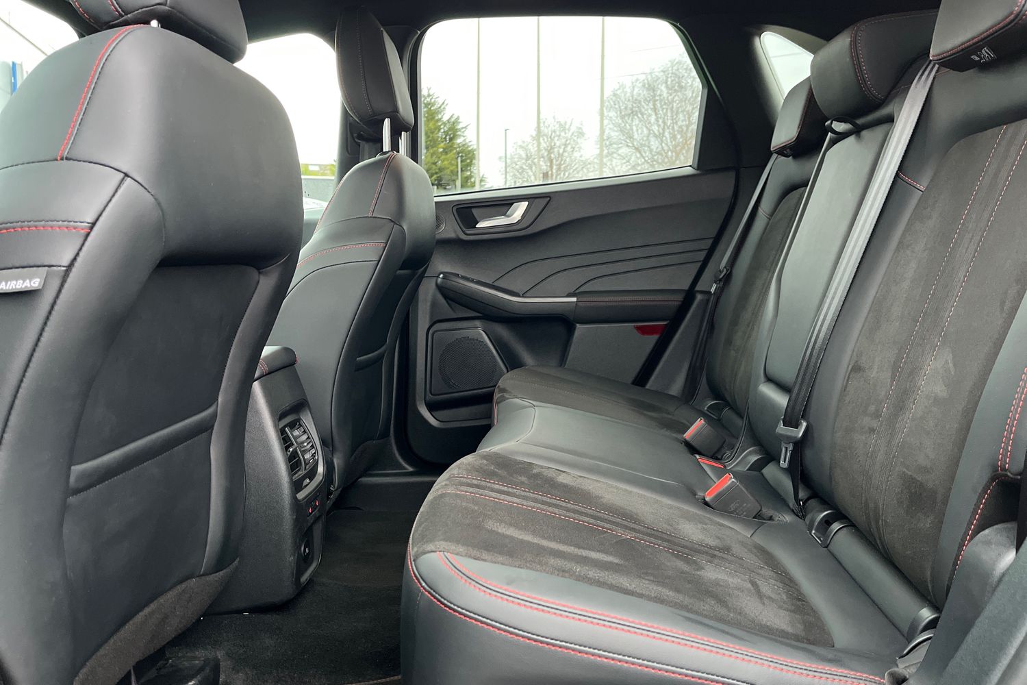 Ford KUGA Photo 19