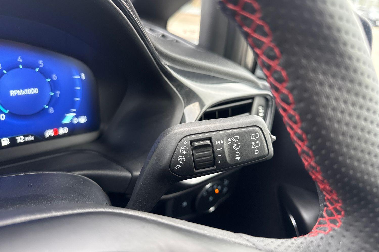 Ford FIESTA Photo 14