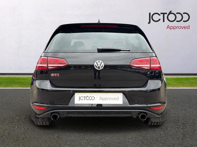 VOLKSWAGEN Golf Photo 7
