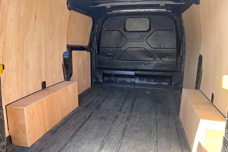 Used Ford TRANSIT CUSTOM LS22MGU 37