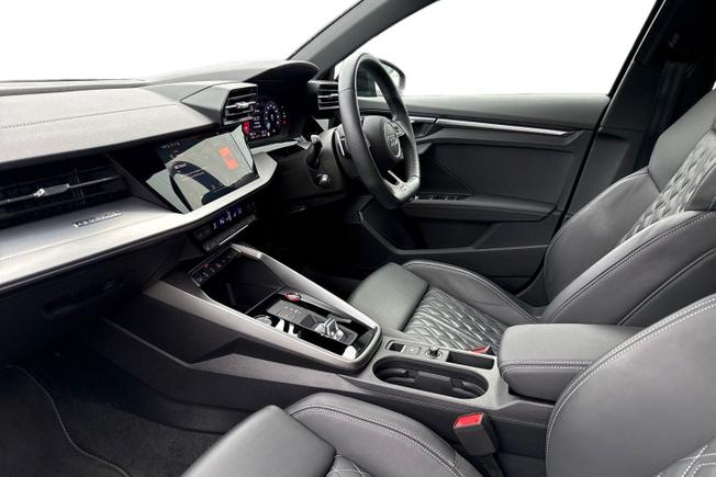 Audi S3 Photo 2