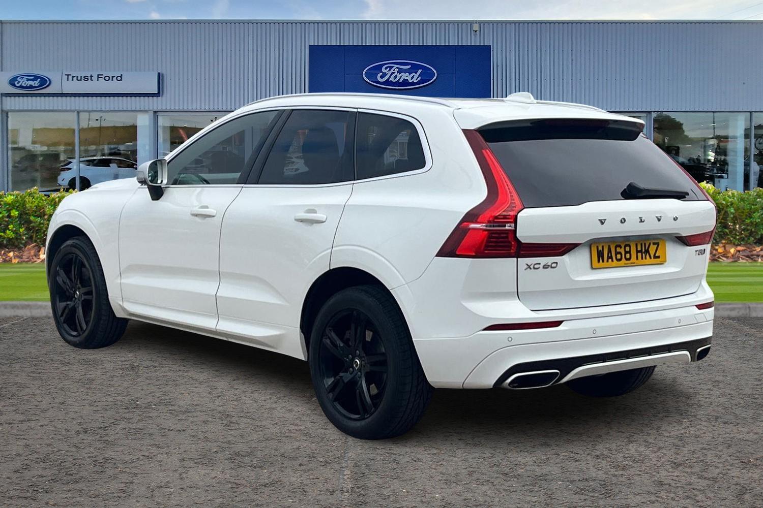 Volvo XC60 Photo 1