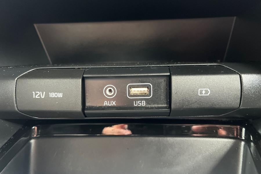 Kia CEED Photo autoimg-ca6a3299d9298cb682e2c3f8bd9fa1b22972baf6.jpg