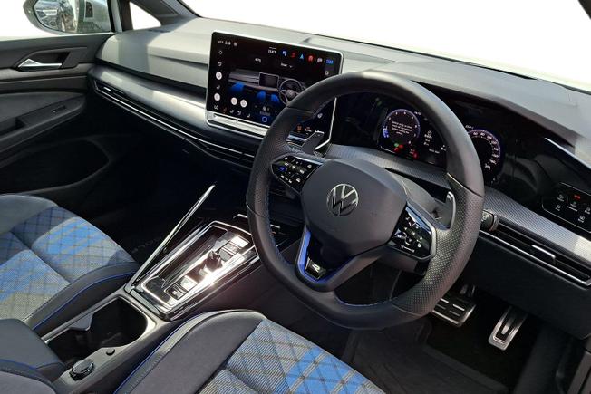 Volkswagen Golf Photo 6