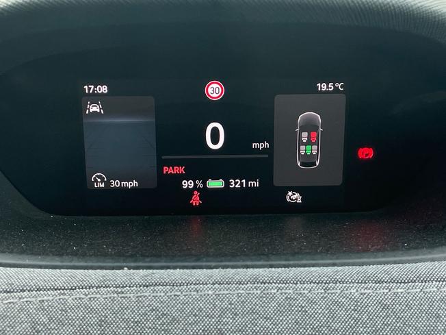 ŠKODA Enyaq Photo 15