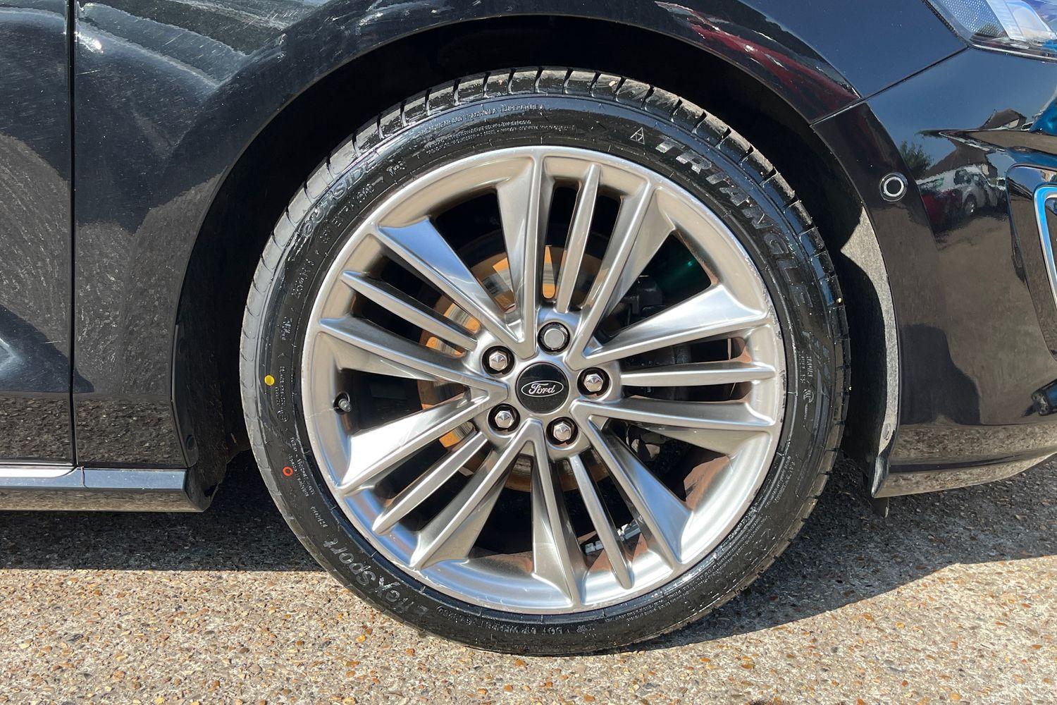 Ford FOCUS VIGNALE Photo 7