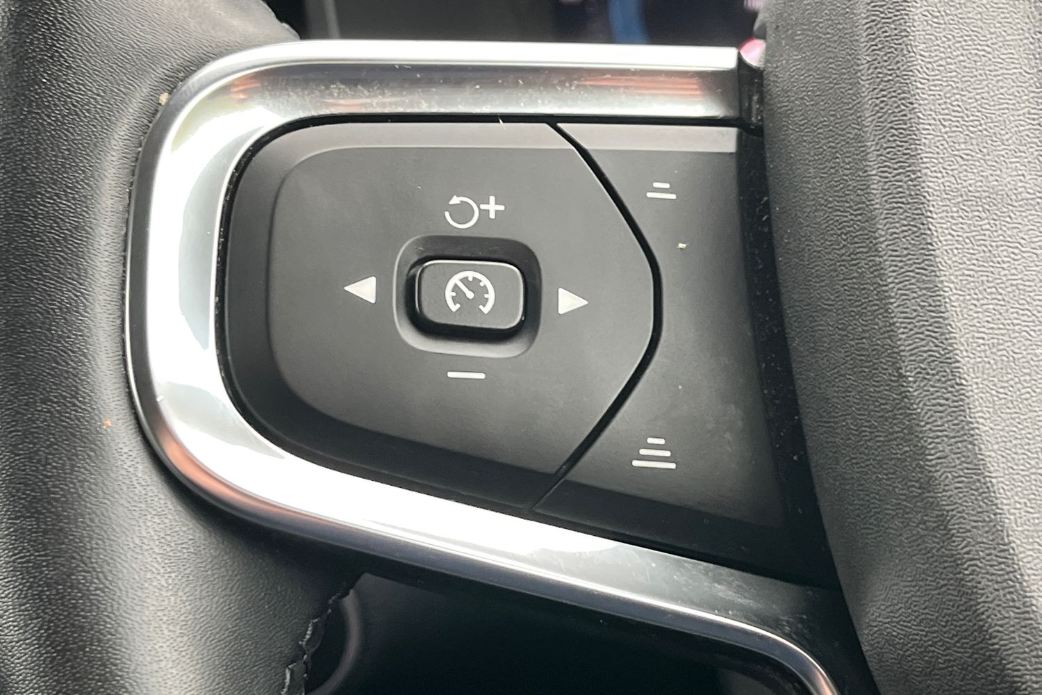 Volvo XC40 Photo 31
