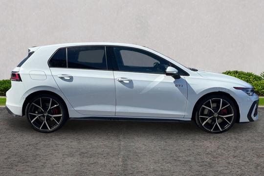 Volkswagen Golf Photo autoimg-ca71d33156b09e960163a8b9c80a857772b560e4.jpg