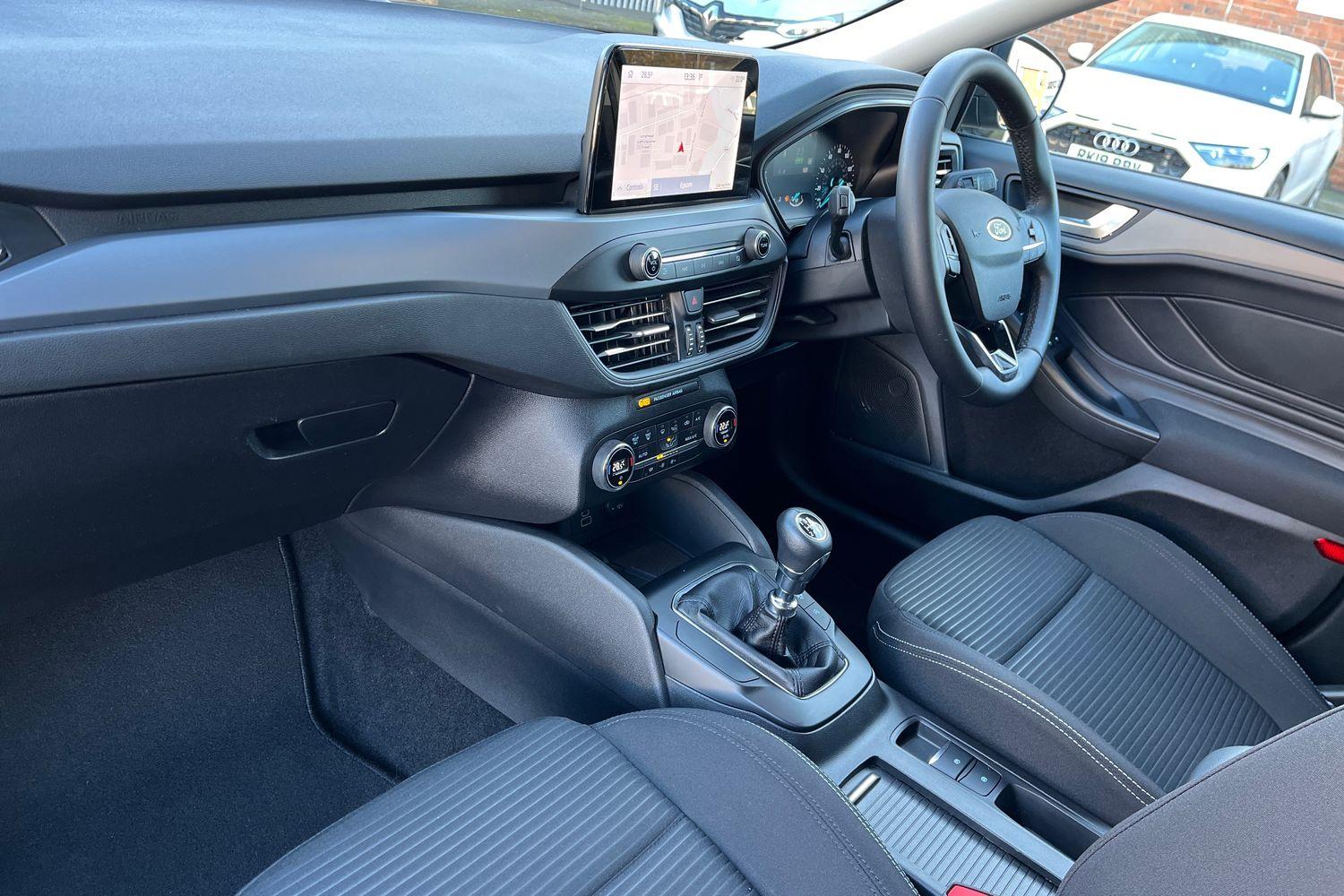 Ford Focus Photo 17
