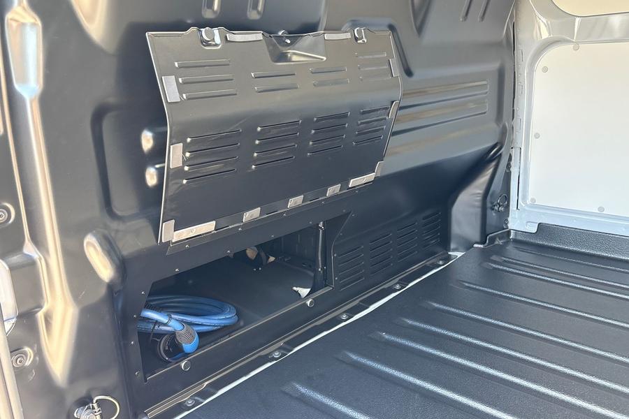 Ford E-TRANSIT CUSTOM Photo autoimg-ca73b850404df19a516e45306d4672a7b8273eb7.jpg