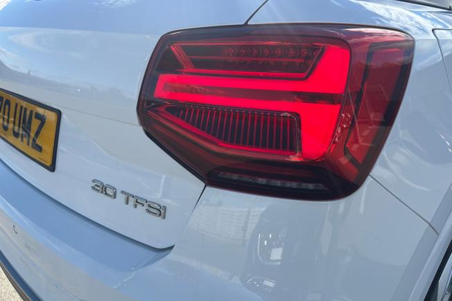 AUDI Q2 Photo 18