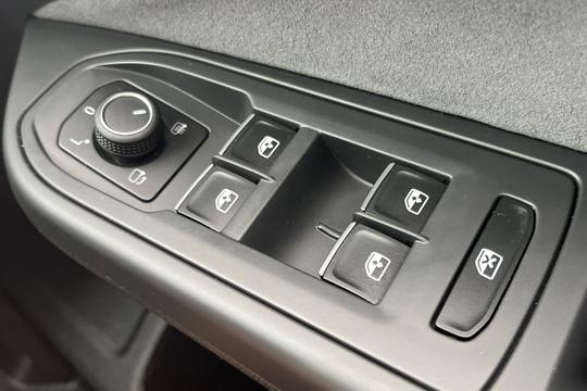 Volkswagen Golf Photo autoimg-ca76da0ebf557327929129629291538dab012e92.jpg