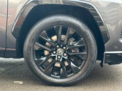 TOYOTA Rav4 Photo 5