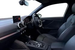 Audi Q2 Photo 2