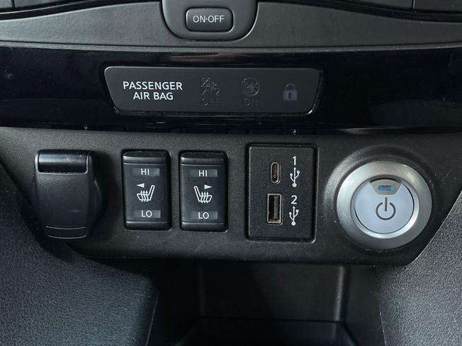NISSAN Leaf Photo 44