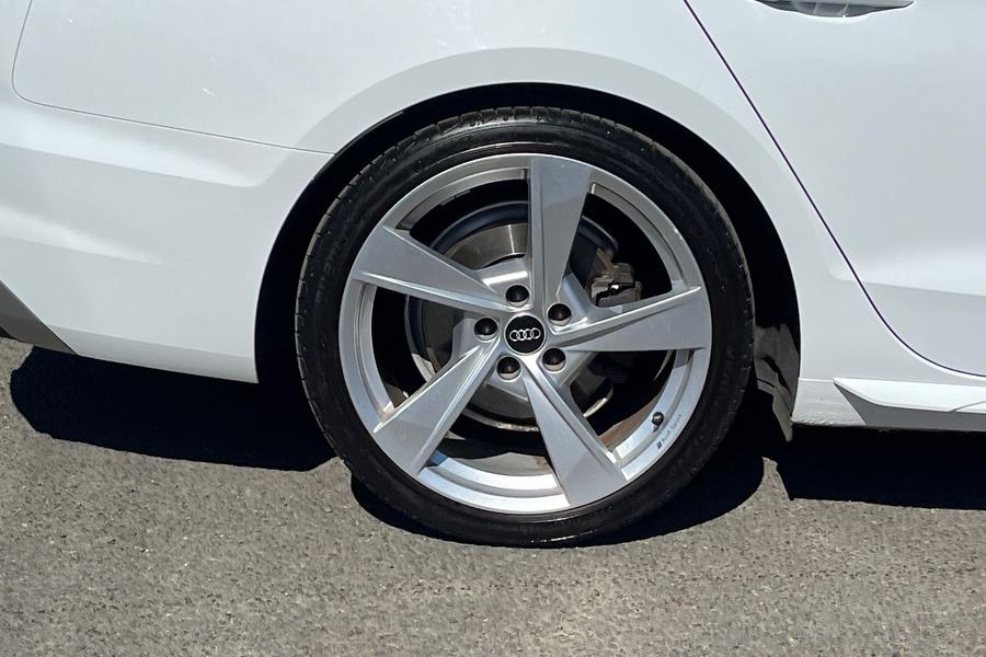 Audi A4 Photo autoimg-ca8225fbe848c527bf934ed45f742e4e89fd669f.jpg