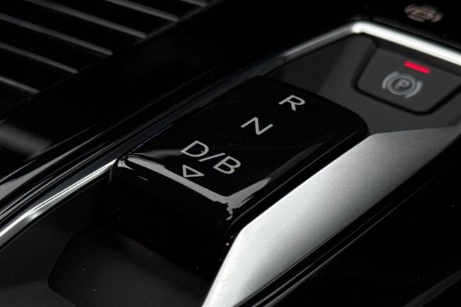 AUDI  A6 Sportback Black Edition e-tron 210,00 kW Photo 24