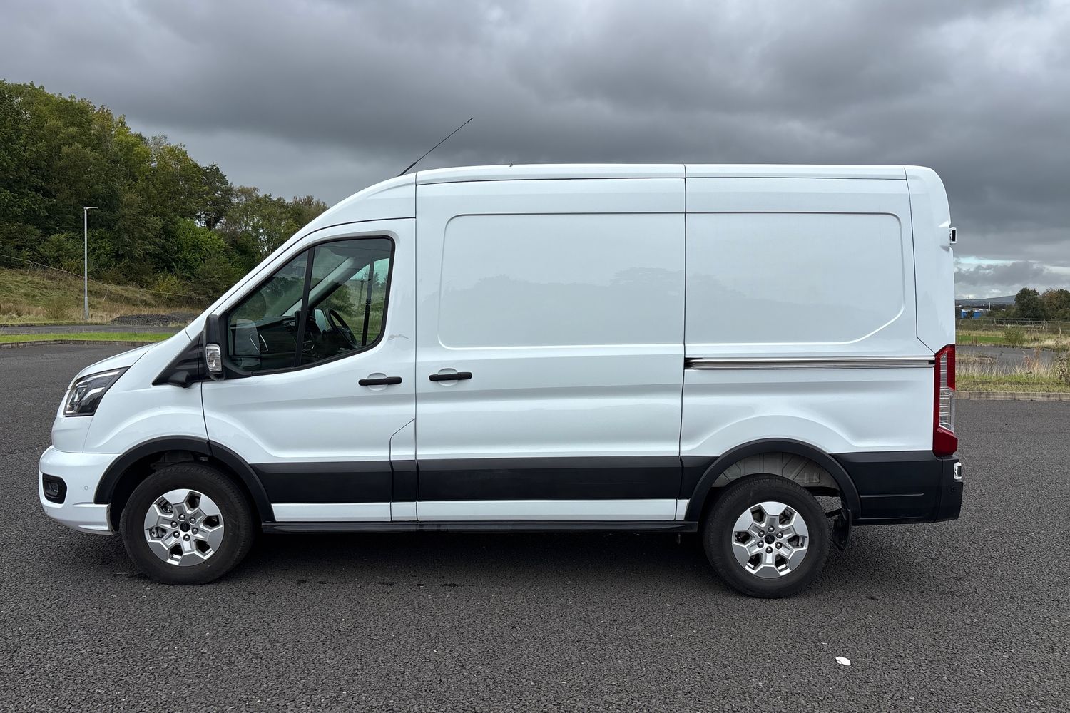 Ford TRANSIT Photo 33