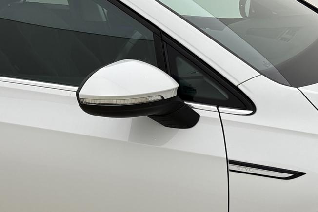 VOLKSWAGEN GOLF Photo 20