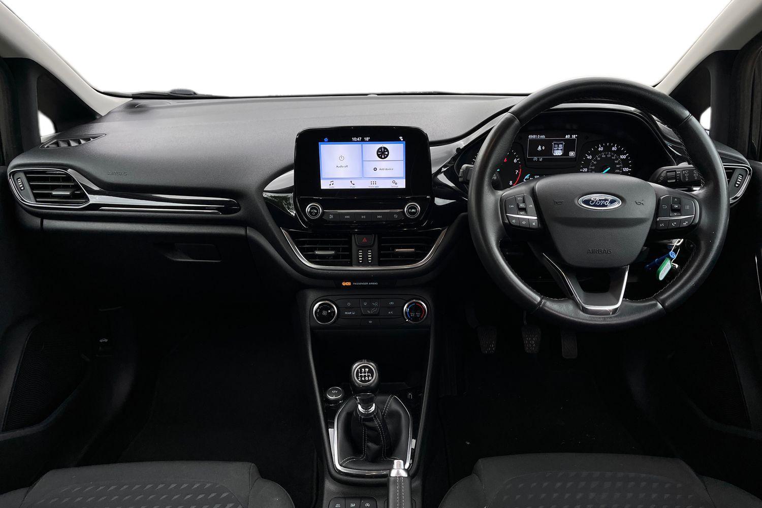 Ford Fiesta Photo 9