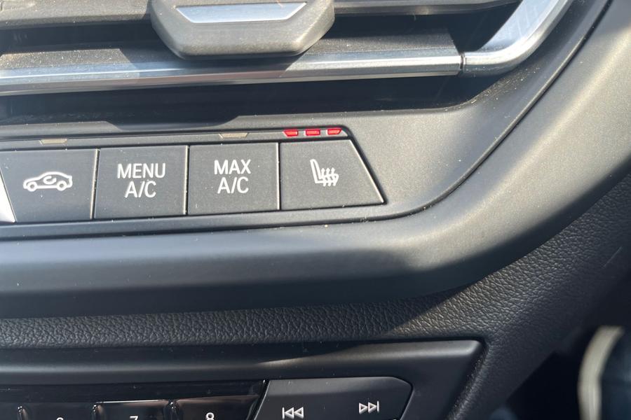BMW 2 SERIES Photo autoimg-ca917eedf2ac0cf1d9038b420849e2d426a2521a.jpg