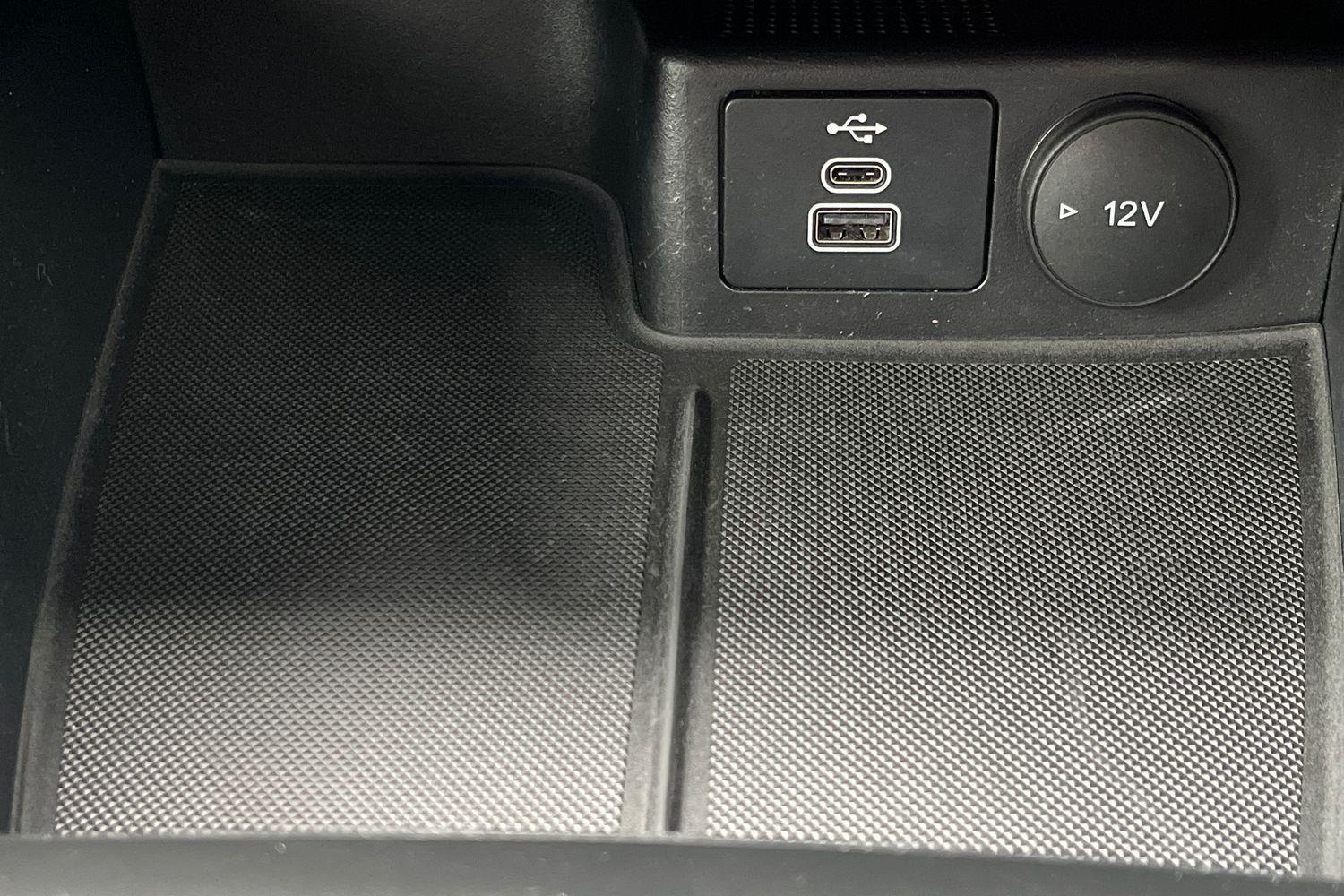 Ford Kuga Photo 32